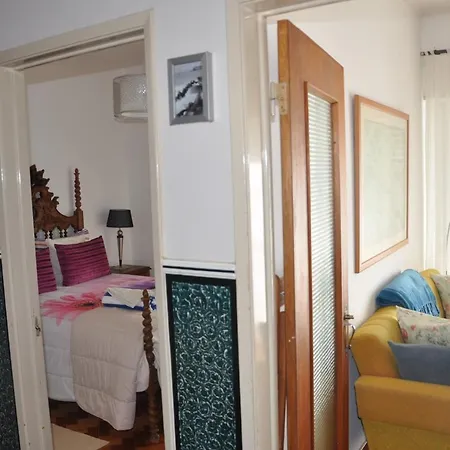 Casa De Zira * Nazaré